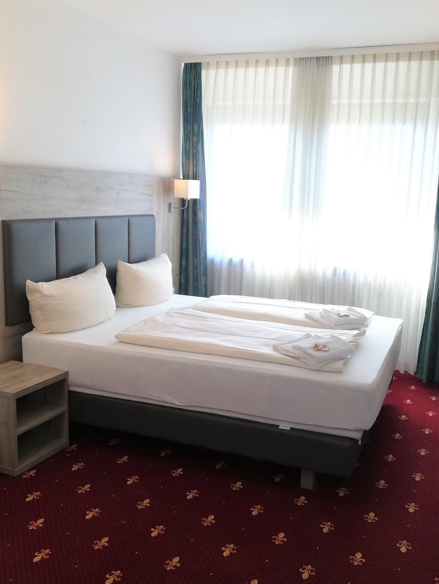 Hotel Central Hauptbahnhof Heidelberg Exteriör bild