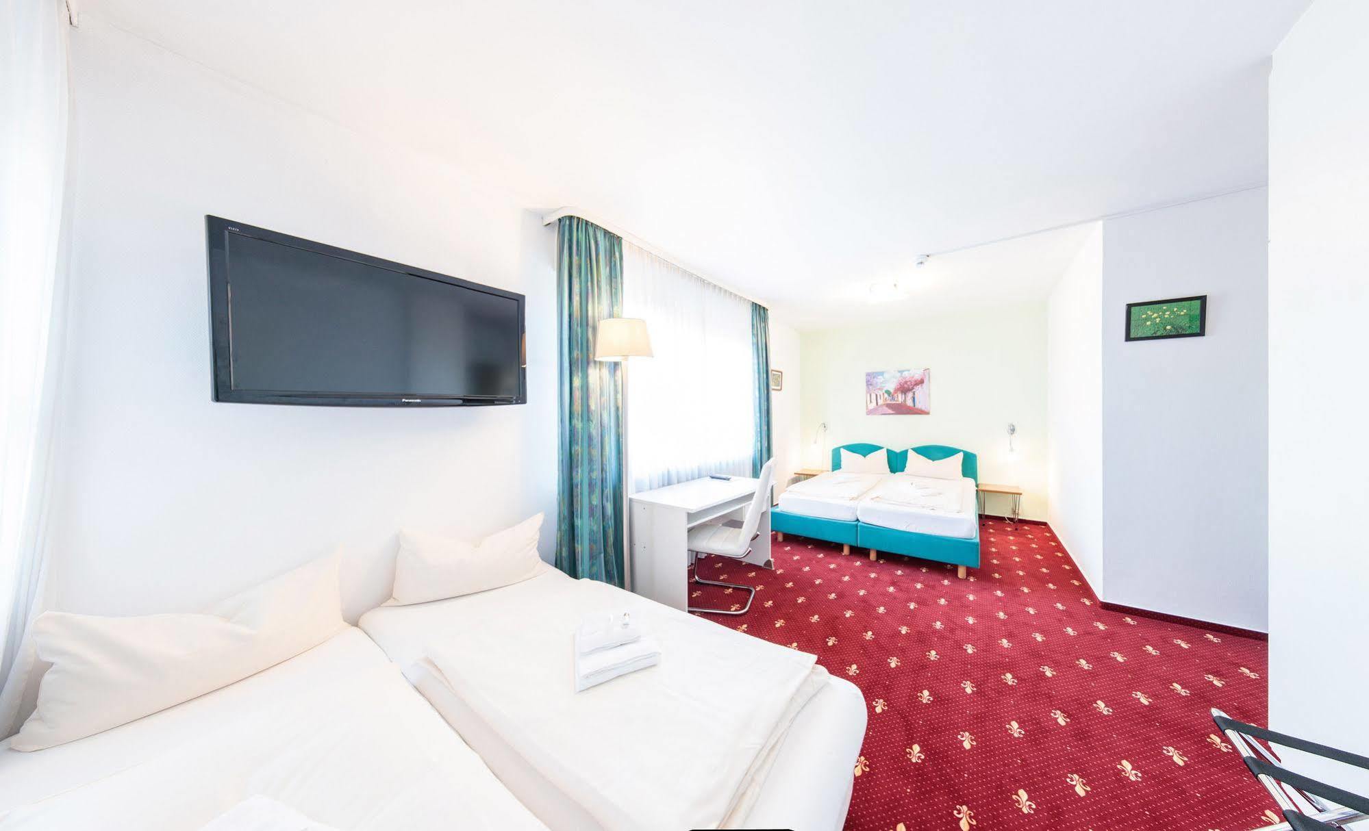 Hotel Central Hauptbahnhof Heidelberg Exteriör bild